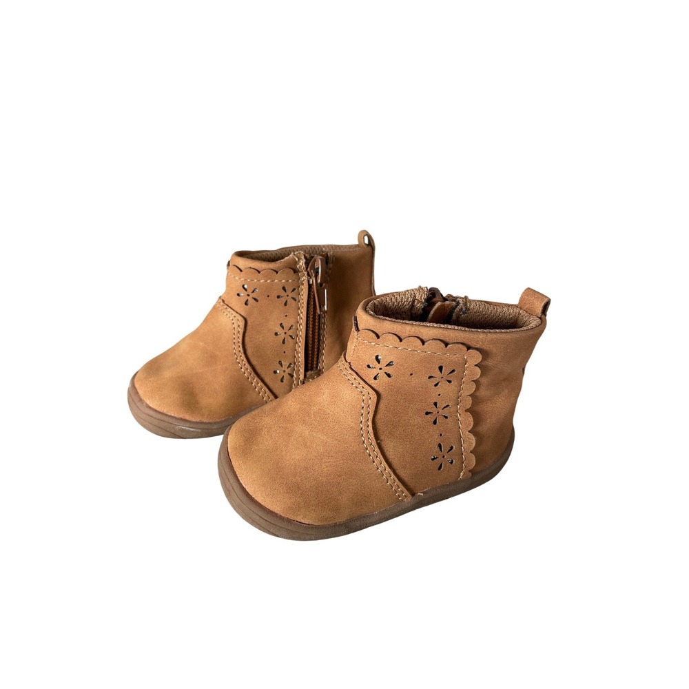 Stride Rite 360 Lilly Baby Girl Tan Scalloped Floral Ankle Boot Size 3M TG026601